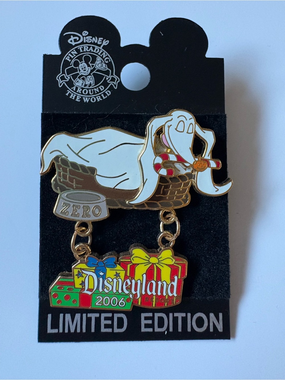 Disney 2006 The Nightmare Before Christmas Zero Sleeping Limited Edition